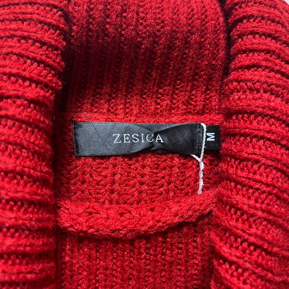 Zesica - Red Turtleneck Cable Knit Sweater - Picture 3 of 4